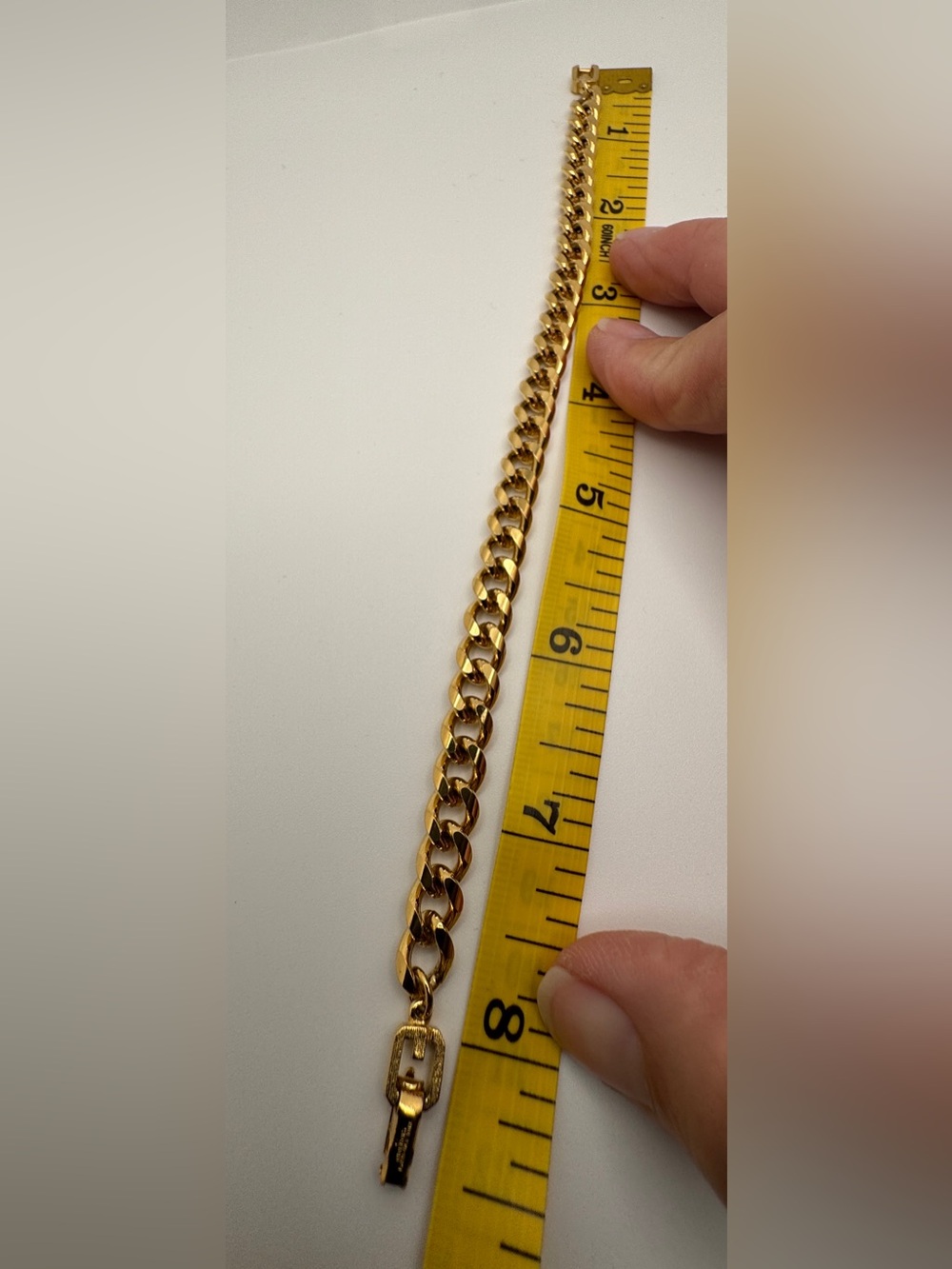Givenchy Gold-Tone Curb Bracelet with Signature Link Clasp Size: 8.5 Unisex - Picture 3 of 14